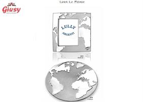 Portafoto Linea Le Monde In Resina Bagno Argento 13x18 Cm Completo Di Scatola