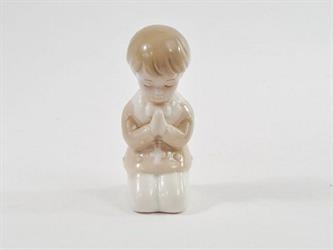 Bimbo In Preghiera in Porcellana Colore Beige H. 8.5 Cm 6*216