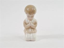 Bimbo In Preghiera in Porcellana Colore Beige H. 8.5 Cm 6*216
