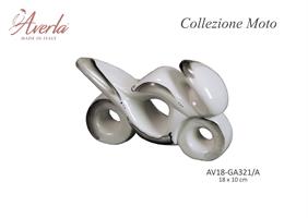 Moto Grande Bianca Con Decori Grigio 18x10 Cm In Porcellana Di Capodimonte Completa Di Scatola Trofeo