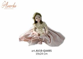 Bambola Max Con Vestito Cipria In Velluto 19x24 Cm In Porcellana Di Capodimonte Completa Di Scatola Regalo