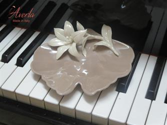 Svuotatasche AVERLA Con Giglio H.15x13 Cm Con Box