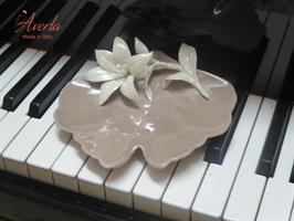 Svuotatasche AVERLA Con Giglio H.15x13 Cm Con Box