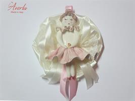 Ballerina AVERLA Capelli Bruni Con Coccarda H.16 Cm