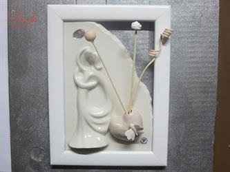 Cornice AVERLA Con Profumatore Con Cuore Cipria H.22x16 Cm Con Scatola