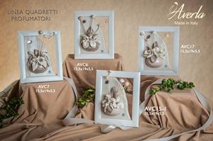Cornice AVERLA Profumatore Fango Con 3 Gigli H.15x15 Cm Con Scatola Trofeo