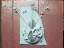 Quadretto AVERLA Con Profumatore Bianco Con 2 Rose H.15x11 Cm Con Scatola Trofeo
