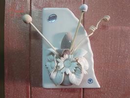 Quadretto AVERLA Con Profumatore Cipria Con 3 Margherite H.15x11 Cm Con Scatola Trofeo