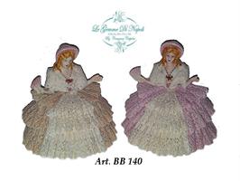 Damina Cappello Cuffia Con Scialle Seduta