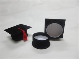 tocco laurea velluto p/confetti Quantita' Minima 12 pz Cm 7x7xH3,5