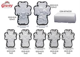 Croce Con Sacra Famiglia Su Base In Legno Traforato 8,5x12 Cm Completo Di Astuccio