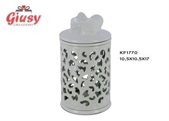 Scatola Traforata Con Coperchio Con Fiocco In Ceramica 10,5x10,5x17 Cm   1*18