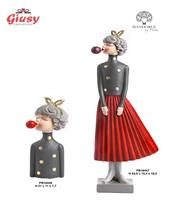 Ragazza Mezzo Busto Con Chewing Gum In Resina 21 Cm 2*12