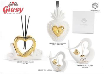 Diffondiprofumo Love Con Cuore Decorato In Oro In Porcellana 10,3 Cm Completo Di Scatolo 1*36