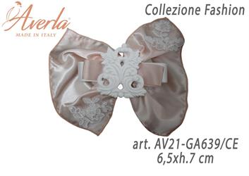 Centrino 23x23 Cm In Tessuto Della Collezione Fashion Con Applicazione Magnete In Gesso 6,5xh.7 Cm