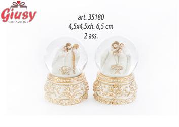 Ampolla In Vetro Con Interno Sacra Famiglia In Resina 2 Soggetti Assortiti 4,5x4,5xh.6,5 Cm  6*96