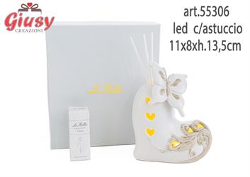 Profumatore Cuore Con Farfalla In Porcellana Con Led 11x8xh.13,5 Cm Completo Di Astuccio Ed Essenza 1*36