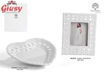 Portafoto Bianco Con Rose In Ceramica H.19,8 Cm Con Gift Box 4*16