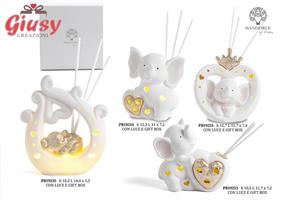 Profumatore Elefante Con Corona In Oro Metallizzato In Porcellana Con Luce Led H.12,7 Cm Con Gift Box 2*36