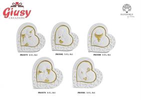 Cuore In Resina Con Bimba In Preghiera Con Calice H.8 Cm 4*72