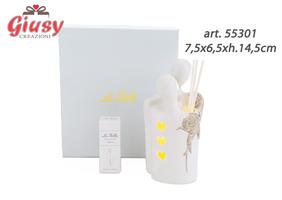 Profumatore Coppia Sposi Led In Porcellana 7,5x6,5xh.14,5cm Con Astuccio Ed Essenza 1*36