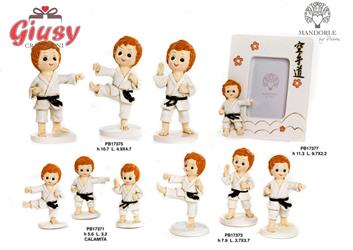 Ragazzo Karate in Resina a Calamita 3 Soggetti Assortiti 5,8 Cm 24*240