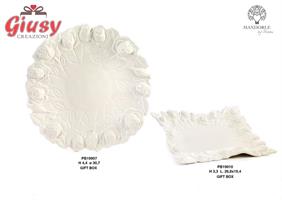 Piatto In Ceramica Decorato Con Rose In Rilievo Diam.37 Cm Completo Di Scatola 1*12