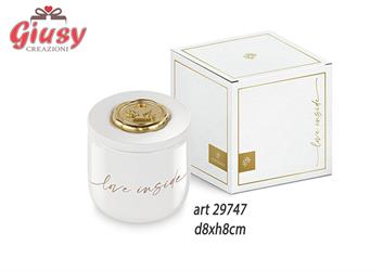 Candela Profumata In Barattolo Di Ceramica Color Bianco Con Cerlacca Con Calice Color Oro d.8xH.8 Cm Completo Di Scatola 1*96