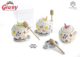 Vasetto Miele In Porcellana Decoro Farfalle 3 Soggetti Assortiti H.9,7 Cm Completo Di Scatola 3*24