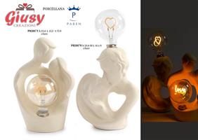 Coppia Innamorati Stilizzati In Porcellana Con Lampada Love In Vetro H.23,4 Cm 1*12
