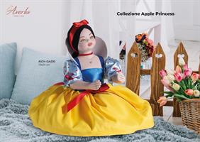Apple Princess Seduta Max 19xH.24 Cm In Porcellana Di Capodimonte Completa Di Astuccio Cilindro