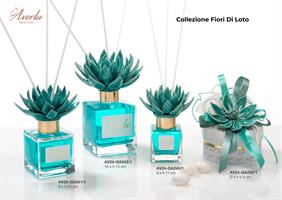 Bottiglia Quadrata Da 50 Ml Con Profumatore E Fiore Di Loto Verde In Ceramica Di Capodimonte 8xH.11 Cm Con Scatola Borsetta