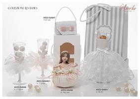 Calice Con Vestito In Pizzo Bianco E Tulle Cipria H.17,5 Cm Collezione Les Dames