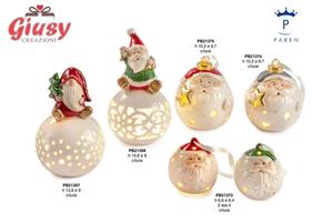 Appendino Sfera Babbo Natale In Porcellana Con Cappello Rosso H.10,2 Cm Con Luce Led 6*48