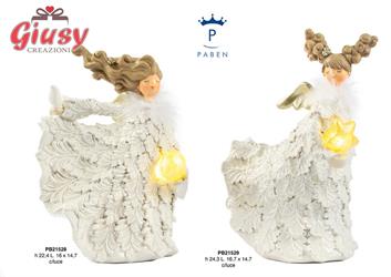 Fatina Spiritosa Con Sfera In Resina H.22,4 Cm Con Piume E Luce Led 2*8