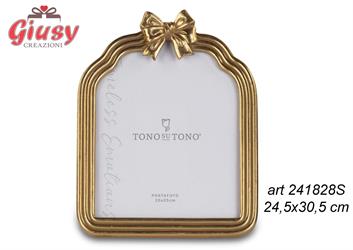 Portafoto Con Fiocco In Resina Color Oro 24,5x30,5 Cm Misura Interna 20x25 Cm 3*12