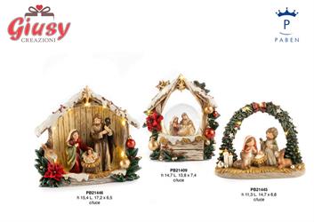 Natività Spiritosa Con Arco In Resina E Luce Led H.11,3 Cm 3*24