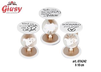 Mappamondo Volando Tre Soggetti Assortiti, H 10 Cm  3*36