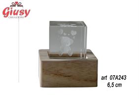 Cubo Cristallo Su Base Legno Con Led, Cm 6X6 Decoro Orsetto   1*48