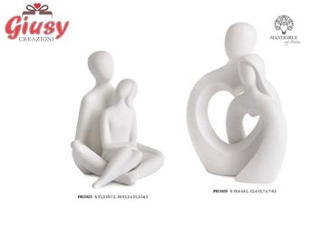 Set Innamorati Seduti Stilizzati In Porcellana 19,7 Cm 1*8