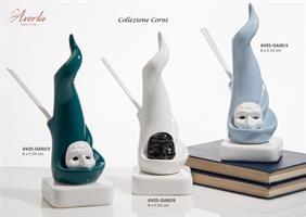 Profumatore Corno Bianco In Porcellana Di Capodimonte Con Brucia Incensi Su Base Bianco, 9XH24 Cm Completo Di Scatola