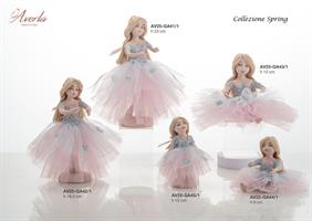 Dama Seduta Media In Porcellana Di Capodimonte Colore Celeste Polvere Con Tulle Rosa H 12 Cm, Completa Di Scatola