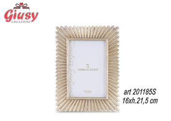 Portafoto Raggi In Resina Color Champagne 16xH.21,5 Cm 1*24